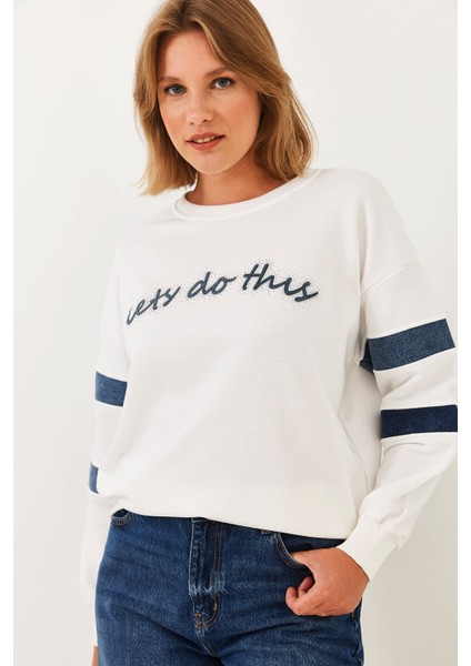 Kadın Şerit Kot Detaylı Taş Işlemeli Sweatshirt fiyatları