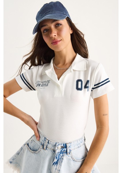 Kadın Polo Yaka Baskılı Kısa Kollu Crop T-Shirt