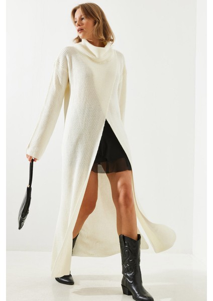 Kadın Yırtmaçlı Salaş Uzun Panço Elbise