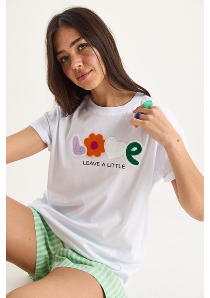 Kadın Love Aksesuarlı Normal Kalıp Pamuklu T-Shirt modelleri