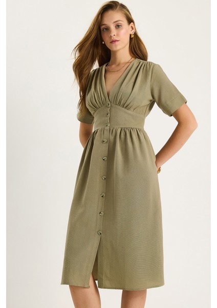 Kadın V Yaka Bel Detaylı Düğmeli Kısa Kollu Viskon Keten Elbise
