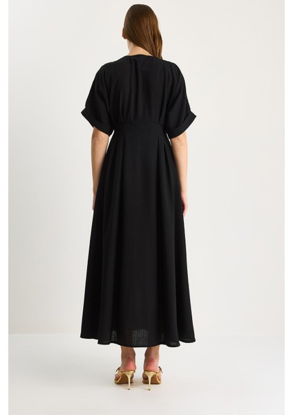 Kadın V Yaka Gold Düğme Detaylı Keten Elbise