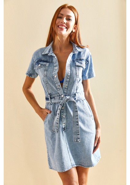 Kadın Kuşaklı Çıtçıt Düğmeli Kot Elbise