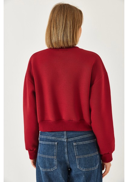 Kadın Bisiklet Yaka Önü Inci Çakmalı Üç Iplik Şardonlu Sweatshırt modelleri