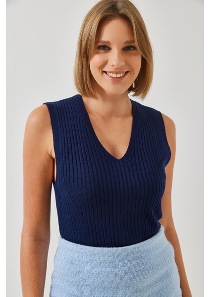 Kadın V Yaka Triko Süveter fiyatları