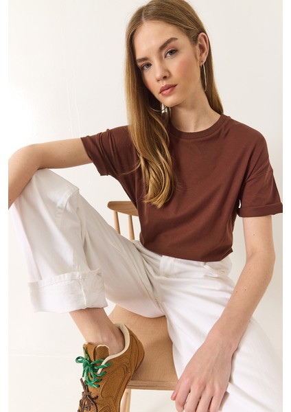 Kadın % Organik Pamuk Relaxed Fit Yuvarlak Yakalı T-Shirt