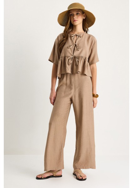 Kadın Bağlama Detaylı Kısa Kollu Bluz Pantolon Alt-Üst Takım