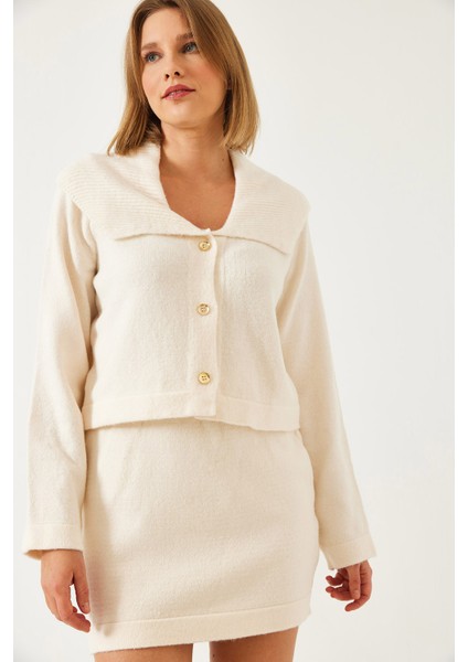 Kadın Üç Düğmeli Etekli Triko Takım fiyatları