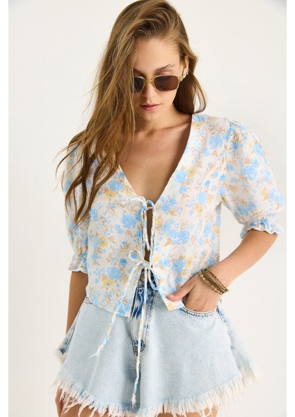 Kadın Çiçek Desenli Bağlama Detaylı Kolları Lastikli Müslin Bluz modelleri