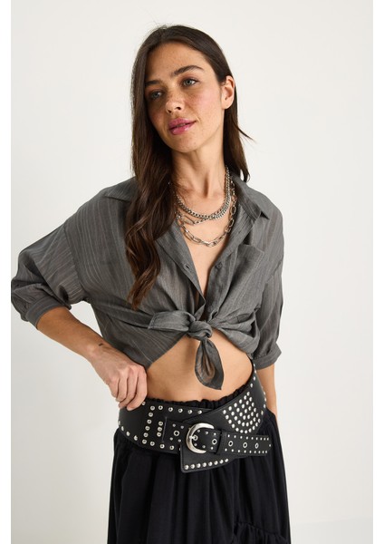 Kadın Kendinden Çizgili Yarım Kollu Tek Cep Detaylı Gömlek modelleri