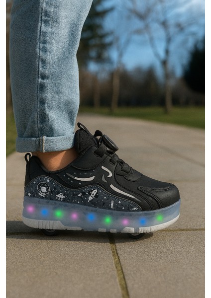 Kaykaylı Çocuk Işıklı Ayakkabı - Işıklı Patenli Kaykay Ayakkabı - Kaykay Ayakkabı