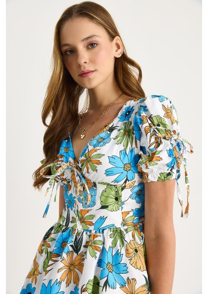 Kadın Çiçek Desenli Fiyonk Detaylı Mini Elbise