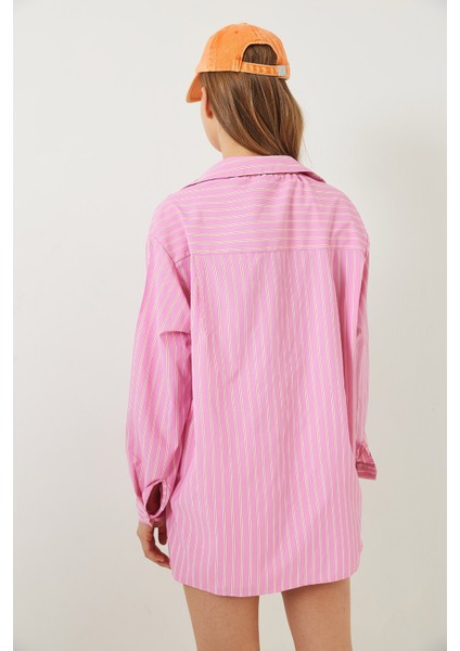 Kadın Tek Cep Detaylı Çizgili Poplin Gömlek indirimleri