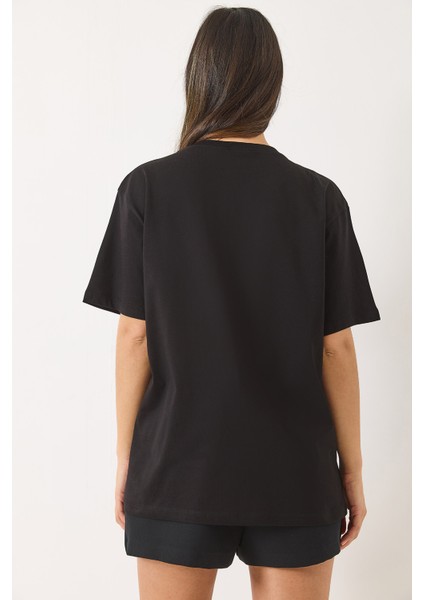 Kadın Bisiklet Yaka Kısa Kollu Taş Baskılı Oversize T-Shirt