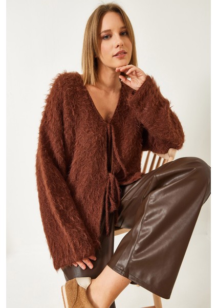 Kadın Tüylü Bağlamalı Hırka