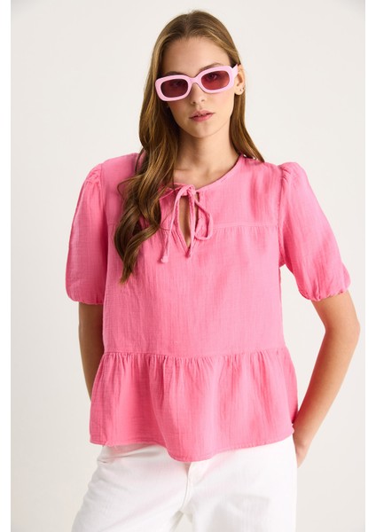 Kadın Yakası Bağlamalı Kolları Lastikli Müslin Bluz fırsatları