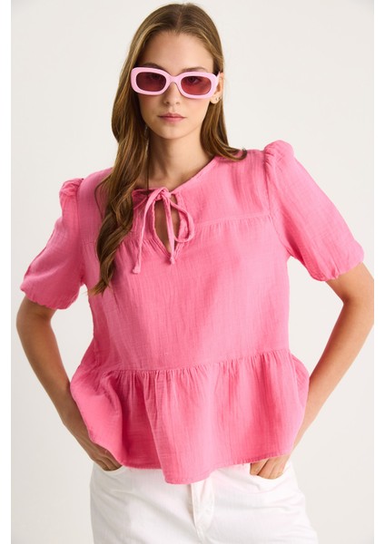 Kadın Yakası Bağlamalı Kolları Lastikli Müslin Bluz indirimleri