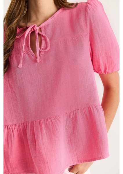 Kadın Yakası Bağlamalı Kolları Lastikli Müslin Bluz