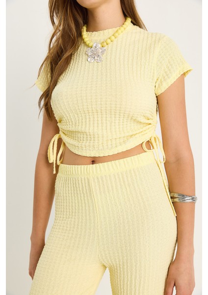 Kadın Yanları Bağlamalı Kısa Kollu Crop Gofre Alt-Üst Takım indirimleri