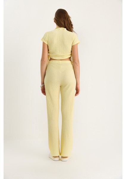 Kadın Yanları Bağlamalı Kısa Kollu Crop Gofre Alt-Üst Takım