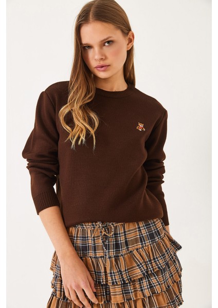 Kadınteddy Nakışlı Basic Kazak fiyatları