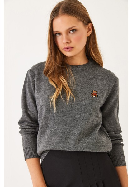 Kadınteddy Nakışlı Basic Kazak fiyatları