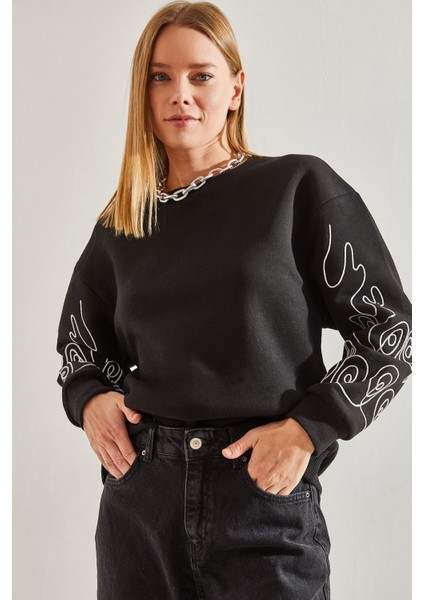 Kadın Kolu Nakışlı Üç Iplik Şardonlu Sweatshirt fiyatları