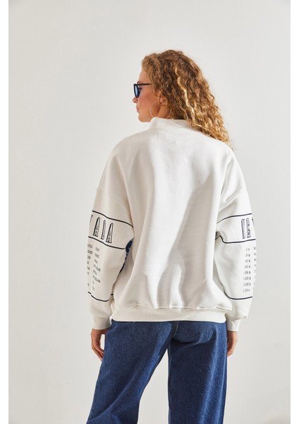 Kadın Baskılı Üç Iplik Oversize Sweatshirt