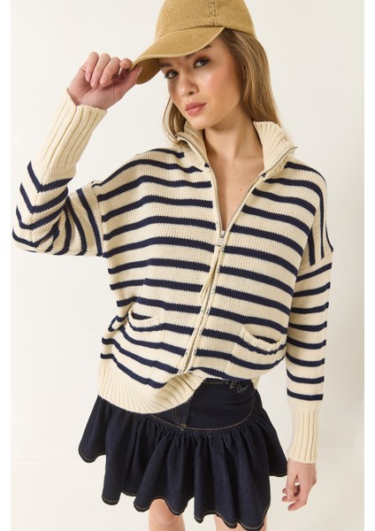 Kadın Çizgili Fermuarlı Triko Hırka