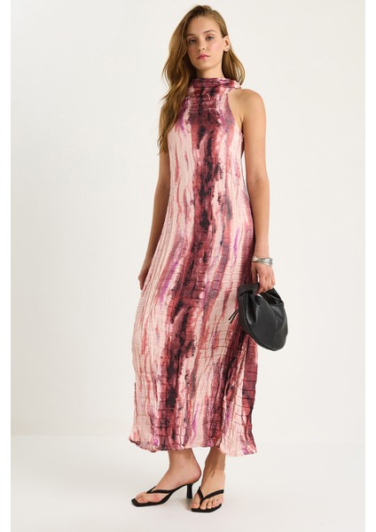 Kadın Desenli Halter Yaka Astarlı Saten Dokulu Crush Elbise De