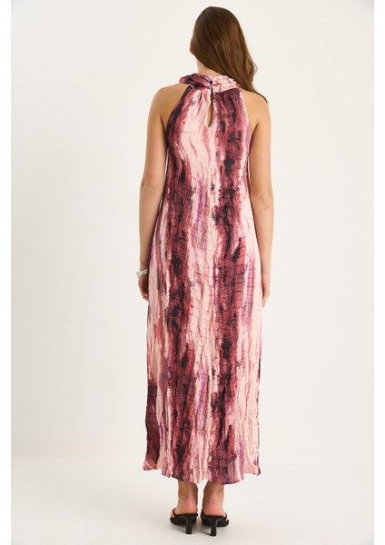 Kadın Desenli Halter Yaka Astarlı Saten Dokulu Crush Elbise De fırsatları