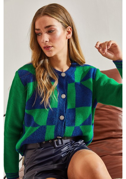 Kadın Desenli Düğmeli Triko Hırka modelleri