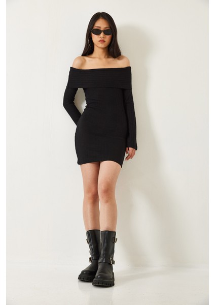 Kadın Madonna Yaka Midi Boy Elbise