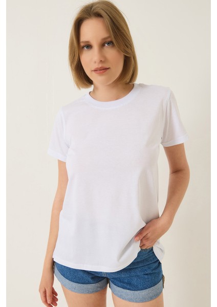 Kadın % Organik Pamuklu Comfort Fit Arkası Uzun Basic T-Shirt