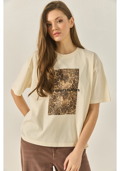 Kadın Premium Leopar Baskılı Oversize Pamuklu T-Shirt Öt fırsatları