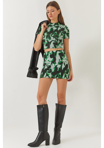 Kadın Yarım Balıkçı Kısa Kollu Crop Mini Etekli Alt-Üst Takım