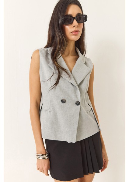 Kadın Şal Yaka Asimetrik Kesim Yelek