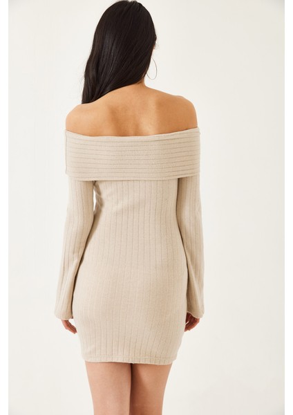 Kadın Madonna Yaka Midi Boy Elbise fiyatları