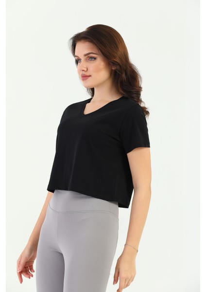Siyah Crop V-Yaka Kadın Tişört modelleri