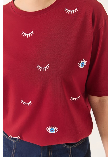 Kadın Göz Baskılı Kısa Kollu Pamuklu Oversize T-Shirt modelleri
