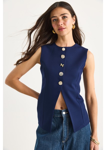 Kadın Regular Bisilet Yaka Gold Düğme Detaylı Astarlı Dokuma Yelek modelleri