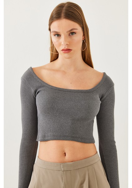 Kadın Kare Yaka Uzun Kollu Basic Crop Bluz modelleri