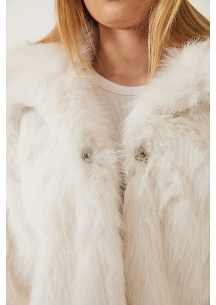 Kadın Yakalı Suni Kürklü Astarlı Mont fırsatları