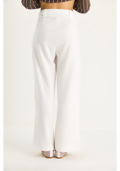 Kadın Çift Pile Detaylı Kemerli Örme Pantolon fırsatları