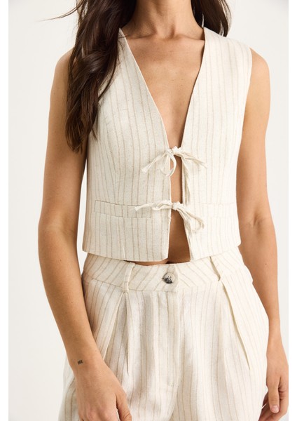 Kadın Çift Çizgili Bağlama Detaylı Yelek Yüksek Bel Şortlu Keten Takım indirimleri