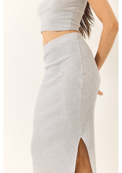 Kadın Kare Yaka Kısa Kollu Crop Yırtmaç Detaylı Kaşkorse Alt-Üst Takım fırsatları