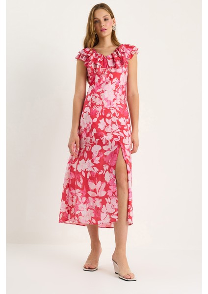 Kadın Yakası Fırfırlı Astarlı Yırtmaç Detaylı Çiçek Desenli Elbise