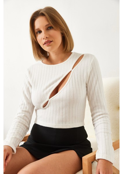 Kadın Önü Biyeli Crop Bluz