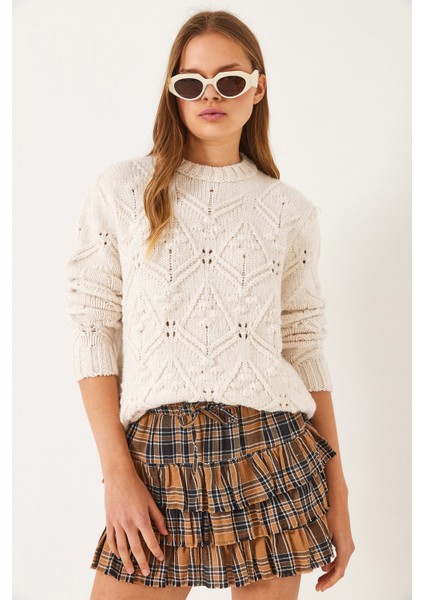 Kadın Ponpon Detaylı Triko Kazak