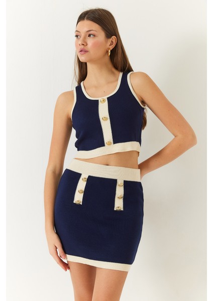 Kadın Düğme Detaylı Askılı Mini Etekli Alt-Üst Takım modelleri